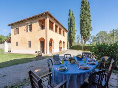 Фотографии гостевого дома 
            Tranquil Farmhouse in Terranova Bracciolini near Nightlife