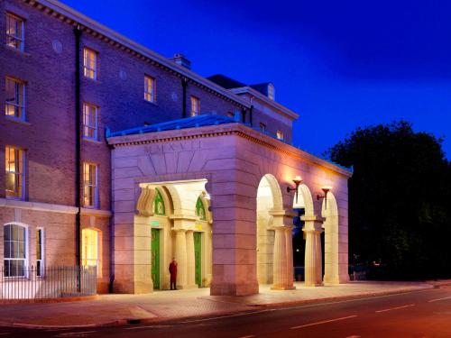 Фотография гостиницы University Arms, Autograph Collection