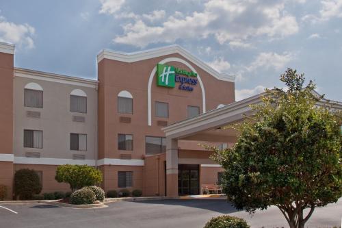 Фотография гостиницы Holiday Inn Express Hotel & Suites Greenville Airport, an IHG Hotel