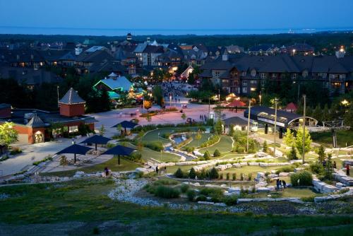 Фотография гостиницы Blue Mountain Resort Home Collection