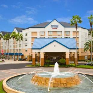 Фотографии гостиницы 
            Fairfield Inn & Suites by Marriott Orlando Lake Buena Vista in the Marriott Village