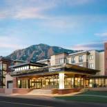 Фотография гостиницы Residence Inn by Marriott Boulder Canyon Boulevard