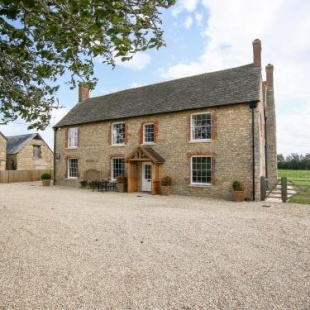 Фотография гостевого дома Shifford Manor Farm