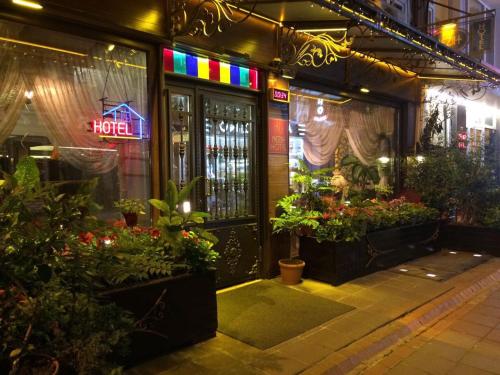 Фотографии гостиницы 
            Hotel Nezih Istanbul