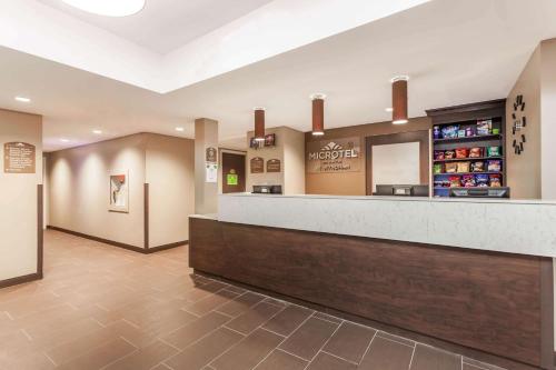 Фотография гостиницы Microtel Inn & Suites by Wyndham - Timmins