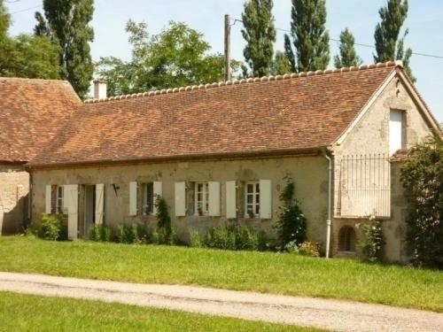 Фотография гостевого дома Gîte Treteau, 2 pièces, 2 personnes - FR-1-489-64