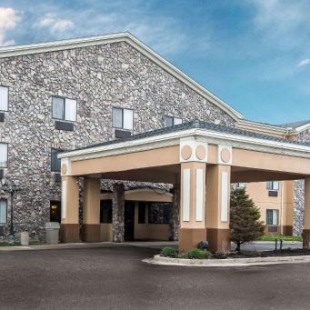 Фотография гостиницы Econo Lodge Inn & Suites Monroe