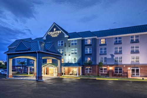 Фотографии гостиницы 
            Country Inn & Suites by Radisson, Potomac Mills Woodbridge, VA