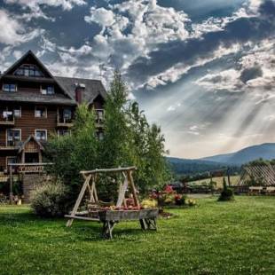 Фотографии гостиницы 
            Hotel Carpatia Bieszczadzki Gościniec