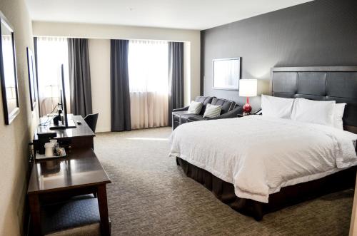 Фотографии гостиницы 
            Hampton Inn & Suites - Richmond - Downtown, VA