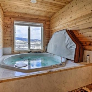 Фотография гостевого дома Fraser Home with Indoor Hot Tub, 6 Mi to Winter Park