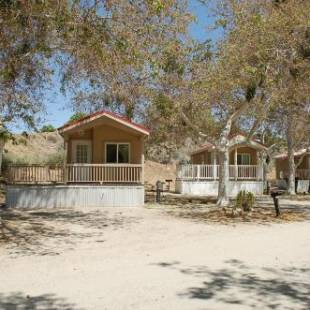 Фотографии базы отдыха 
            Soledad Canyon Studio Cabin 21