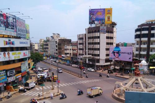 Фотографии гостиницы 
            Hotel Pritam - Central Avenue Nagpur