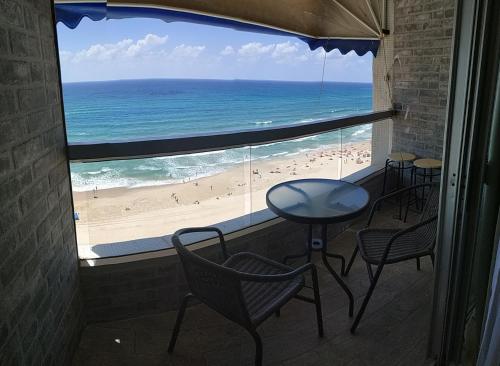 Фотографии апарт отеля 
            Apart Hotel TLV/Bat Yam Beach Front 1207