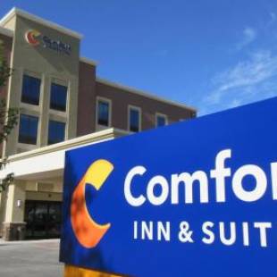 Фотографии гостиницы 
            Comfort Inn & Suites Boise Airport