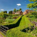 Фотография гостевого дома Leeds Castle Holiday Cottages