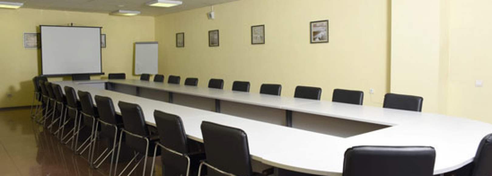 Фотография конференц-зала Альфа