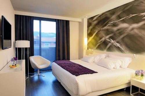 Фотография гостиницы NH Collection Villa de Bilbao