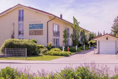 Фотография гостиницы Quality Hotel & Suites Muenchen Messe