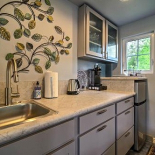 Фотография гостевого дома Fort Collins Home with Hot Tub - 5 Min to Old Town!