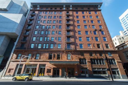 Фотография гостиницы 21c Museum Hotel Cincinnati