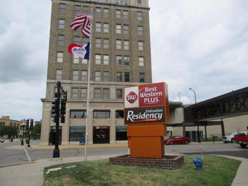 Фотография гостиницы Best Western Plus Executive Residency Waterloo & Cedar Falls