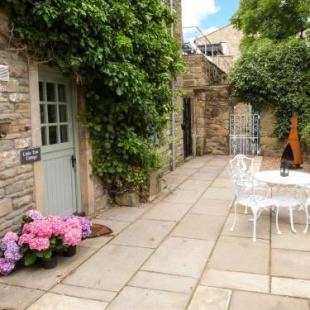 Фотография гостевого дома Little Tree Cottage, Ilkley