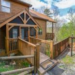 Фотография гостевого дома Mountain Breeze Cabin