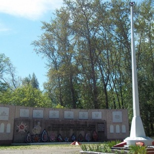 Фотография памятника Верещагинцам, павшим в боях за Родину