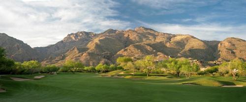 Фотографии гостиницы 
            The Lodge at Ventana Canyon