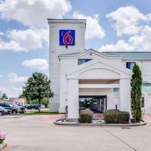 Фотографии гостиницы 
            Motel 6-Katy, TX - Houston