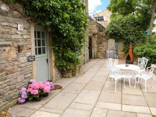 Фотографии гостевого дома 
            Little Tree Cottage, Ilkley