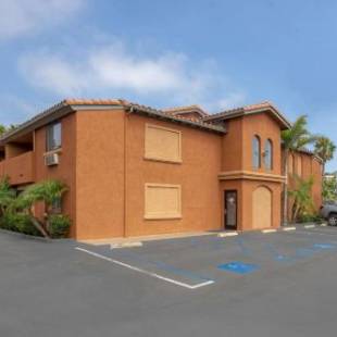 Фотографии гостиницы 
            Quality Inn & Suites Oceanside Near Camp Pendleton