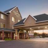 Фотография гостиницы Country Inn & Suites by Radisson, Lima, OH