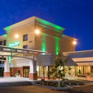 Фотографии гостиницы 
            Holiday Inn Bloomington Airport, an IHG Hotel