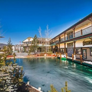 Фотография гостиницы Holiday Inn Resort The Lodge at Big Bear Lake, an IHG Hotel