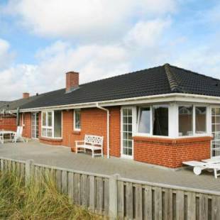 Фотографии гостевого дома 
            Eight-Bedroom Holiday home in Hvide Sande