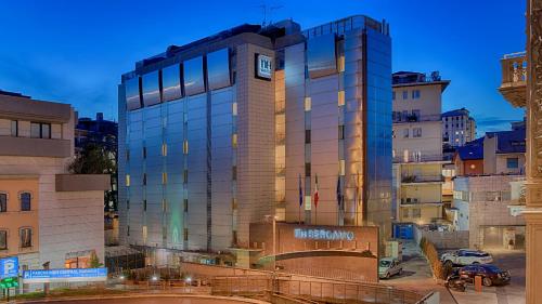 Фотография гостиницы NH Bergamo