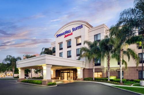 Фотография гостиницы SpringHill Suites Bakersfield