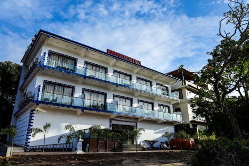 Фотографии гостиницы 
            Hotel Baga HighQ - Baga Beach Goa