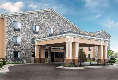 Фотографии гостиницы 
            Econo Lodge Inn & Suites Monroe