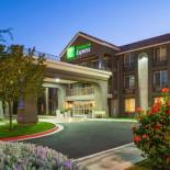 Фотография гостиницы Holiday Inn Express Lancaster, an IHG Hotel