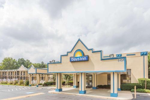 Фотография гостиницы Days Inn by Wyndham Camp Springs Andrews AFB