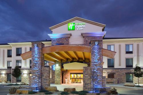 Фотография гостиницы Holiday Inn Express Hotel & Suites Loveland, an IHG Hotel