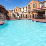 Фотография гостиницы Holiday Inn Express Hotel & Suites Moab, an IHG Hotel