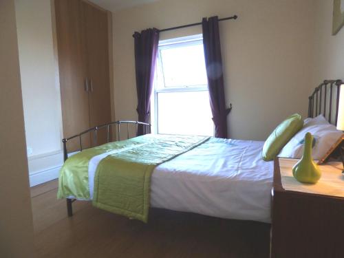 Фотография гостевого дома Staveley House