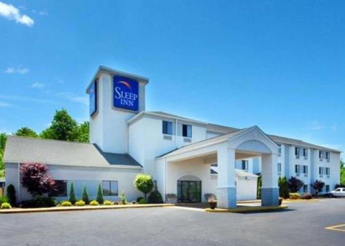 Фотография гостиницы Sleep Inn Austintown