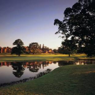 Фотографии гостиницы 
            Hanbury Manor Marriott Hotel & Country Club