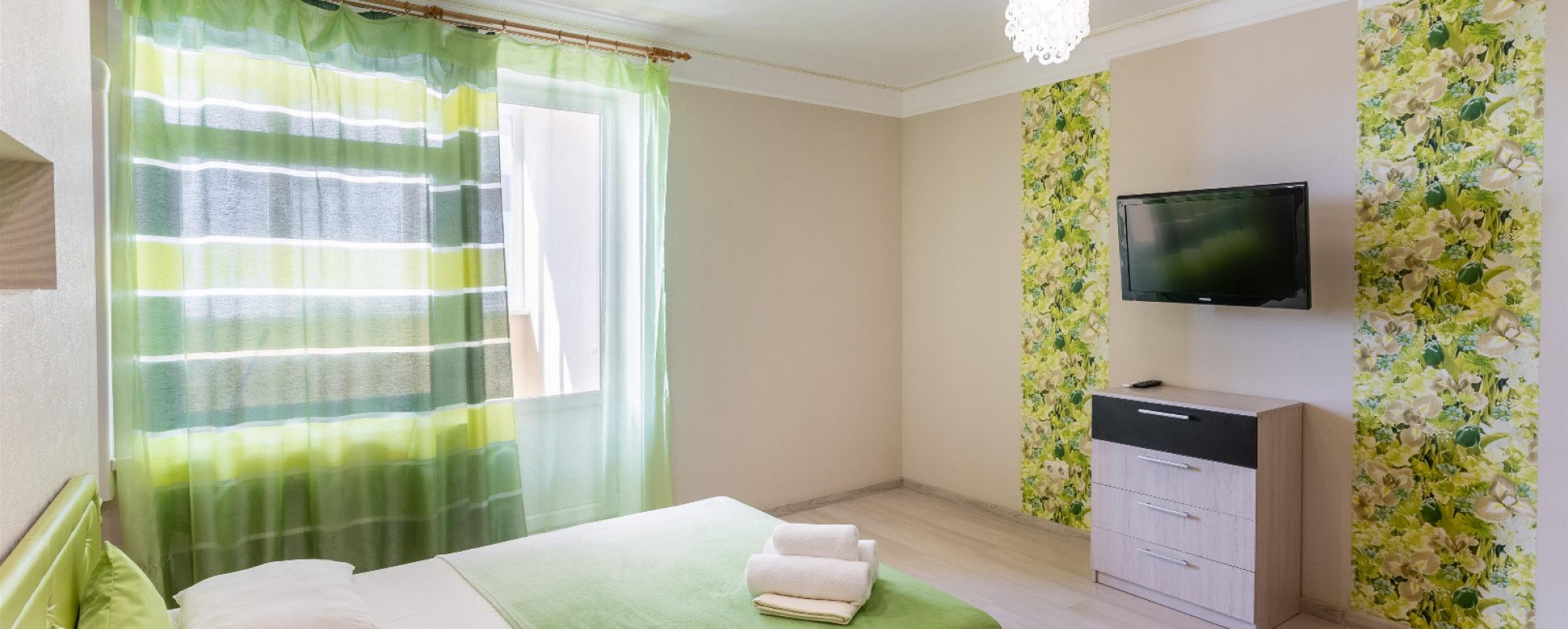 Фотографии квартиры Однокомнатная квартира класса люкс в зеленых тонах