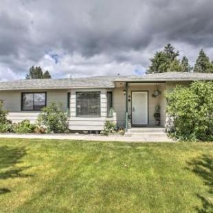 Фотография гостевого дома Sunny Home with Patio Less Than 10 Mi to Lake Coeur dAlene